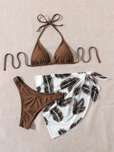 Conjunto de bikini de tres piezas con tirantes estampados