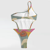 Einteiliger Bikini mit unregelmäßigen Schultern