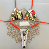 Stylischer bedruckter Bikini im Resort-Stil
