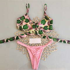 Bikini dividido con tirantes al descubierto estilo resort