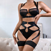 Dessous-Set mit ausgehöhltem Riemchenband