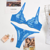 Mehrfarbiges Dessous-Set aus Spitze mit Perspektive