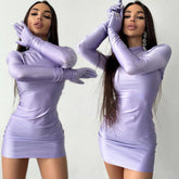 YASU EINFARBIGES MINIKLEID MIT LANGEN ÄRMELN und HANDSCHUHEN