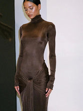 Elegantes, figurbetontes Maxikleid mit Schnürung und hohem Halsausschnitt für Damen, perfekt für den Herbst