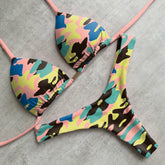 Personalisierter Retro-Camouflage-Riemen-Split-Bikini