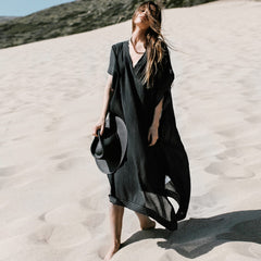 Lässiger, gestreifter, tiefer V-Ausschnitt, geraffter brasilianischer Midi-Strandüberwurf