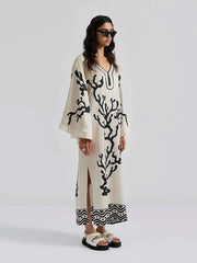 Schickes Maxikleid mit V-Ausschnitt und Satin-Print | Fashion High Street Kleid