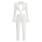 Reverskragen mit Ausschnitt und Federbesatz, langärmlig, gepolstert, rückenfrei, Blazer-Jumpsuit