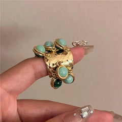 Elegante anillo vintage con múltiples colgantes de cristal de malaquita para mujer