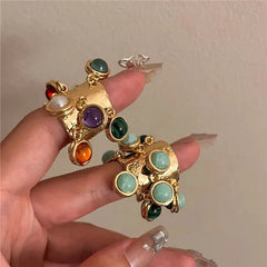 Elegante anillo vintage con múltiples colgantes de cristal de malaquita para mujer
