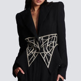 Blazer a medida de un botón, manga larga, solapa en pico, ribete de corsé con cristales brillantes