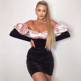 Schulterfreies Minikleid aus Samt mit Puffärmeln und Knoten vorne - Schwarz