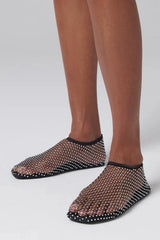 Ballerinas aus Netzstoff mit Kristallverzierung