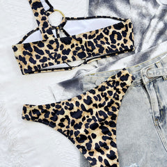 Zweiteiliger Bikini-Badeanzug mit Leopardenmuster und O-Ring-Ausschnitt und einer Schulter