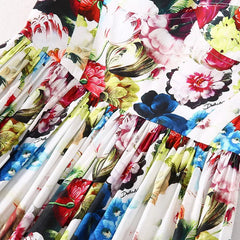 Korsettkleid mit nächtlichem Blumenmuster