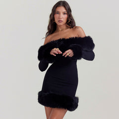Opulentes, schulterfreies, langärmliges Mini-Bodycon-Partykleid mit Kunstpelzbesatz