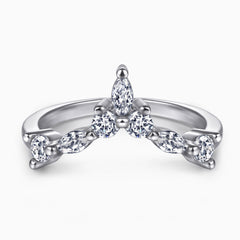 Ruhiges Schmuckset aus Sterlingsilber mit Zirkonia-Halo-Cluster in V-Form