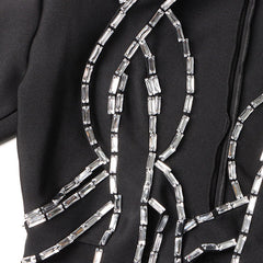 Rebellisches, verziertes Kristallseil, niedrige Taille, figurbetonter, kurzer Blazer mit Ausschnitt, passendes Set
