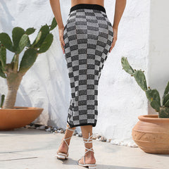 Falda playera brasileña de crochet con cintura alta y diseño retro de bloques de colores a cuadros