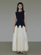 Vestido de verano sin mangas con cuello redondo