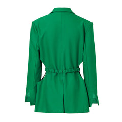 Frecher, taillierter Blazer mit Cut-out-Reverskragen und einreihigem Schnitt