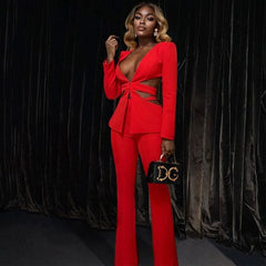 Sexy Blazer-Set mit seitlichen Cut-outs, langen Ärmeln und tiefem Ausschnitt - Rot