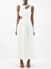 Ärmelloses, mittellanges Kleid mit Hohlsaum – Eleganz mit hoher Taille