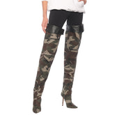 Lässige Overknee-Stiefel mit spitzer Zehenpartie und Stilettoabsatz im Camouflage-Muster - Militärgrün