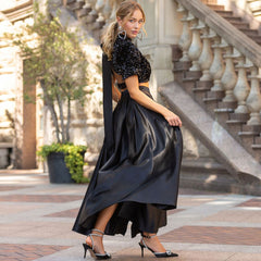 Conjunto a juego de top corto de terciopelo con lentejuelas, cuello alto, manga corta y lazo, brillante