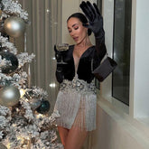 Vestido mini de terciopelo con flecos, escote pronunciado y lentejuelas florales brillantes