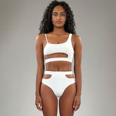 Sportlicher brasilianischer Bikini-Badeanzug mit hohem Beinausschnitt und hoher Taille und Cut-Out