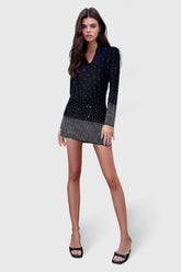 Vestido negro con escote en V y adornos de diamantes de imitación