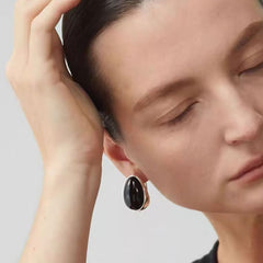 Pendientes vintage de guijarros de ónix pulido en dos tonos bañados en plata de ley