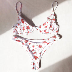 Bikini floral con tirantes