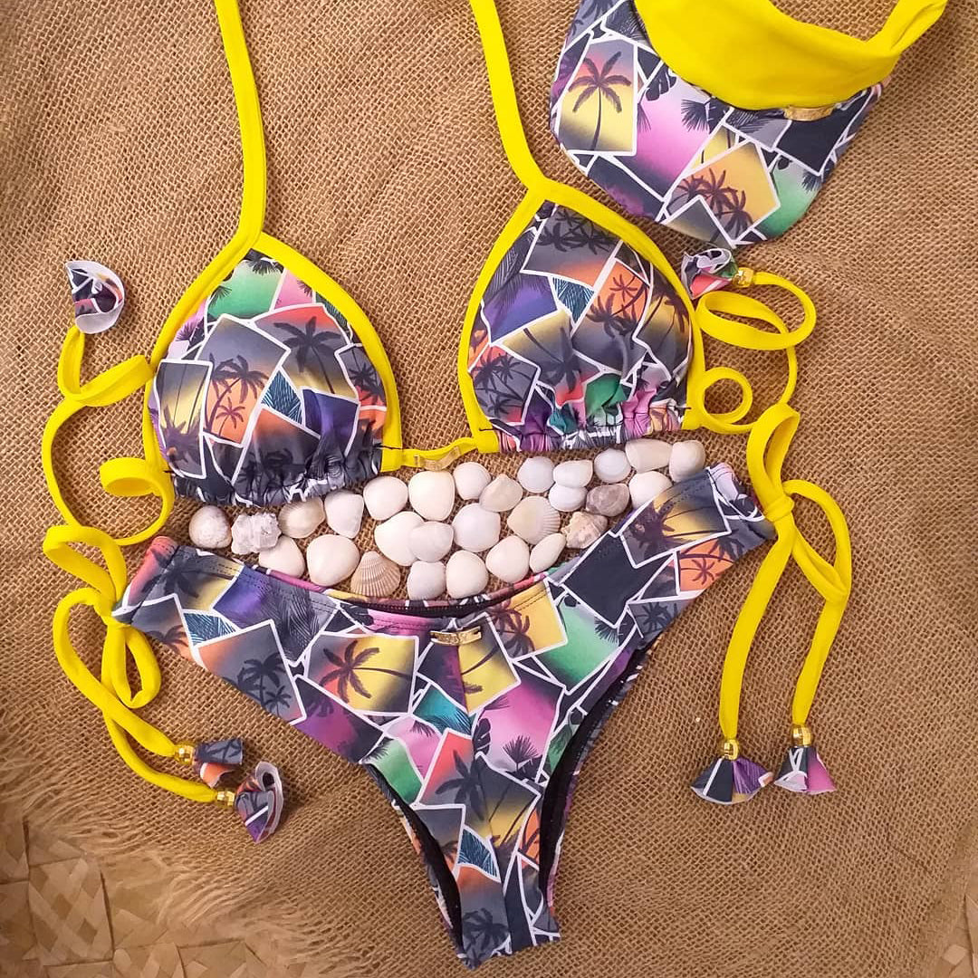 Bikini hawaiano de moda 