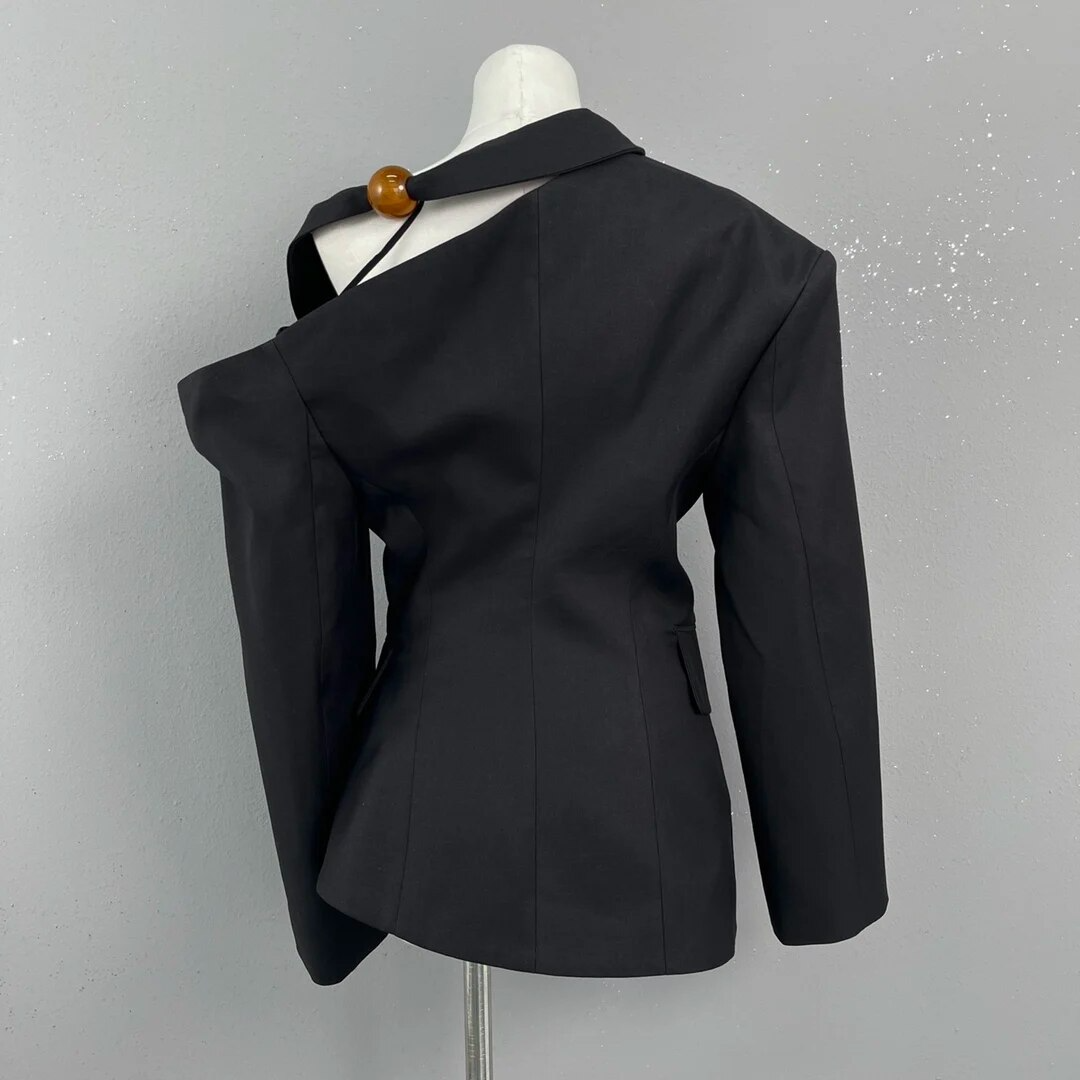 ALYNA ONE SHOULDER Blazer mit BALL