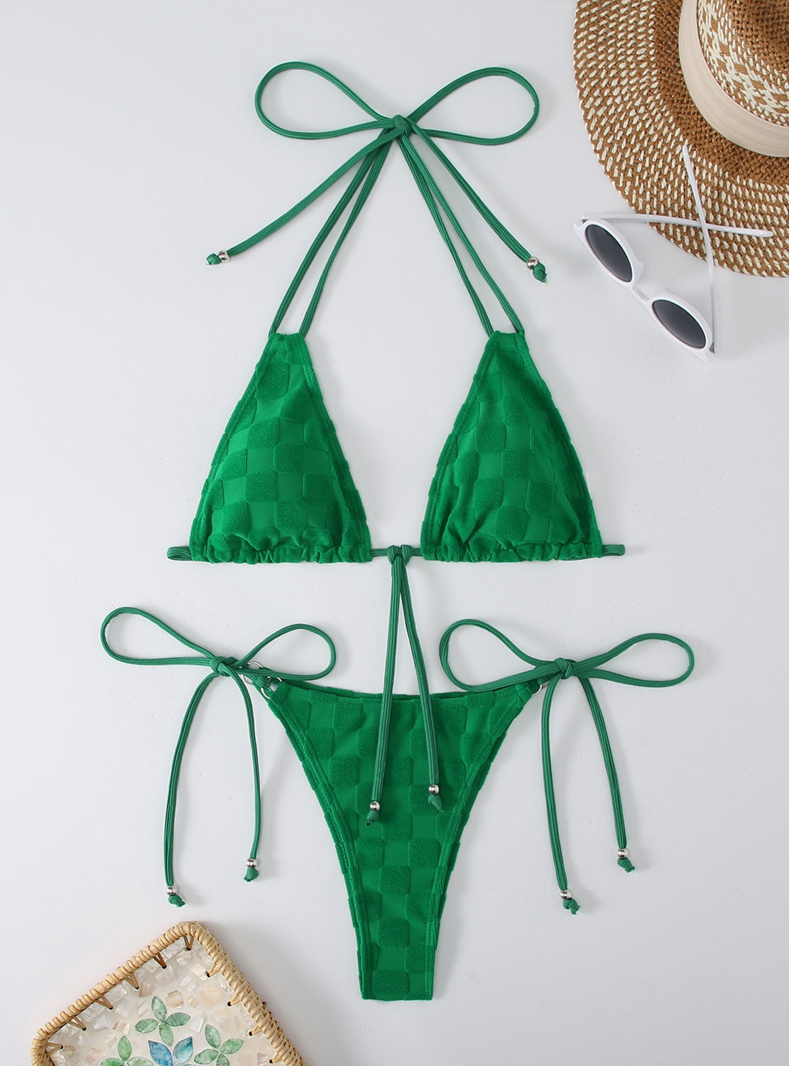 Bikini triangular con cuerda larga dividida