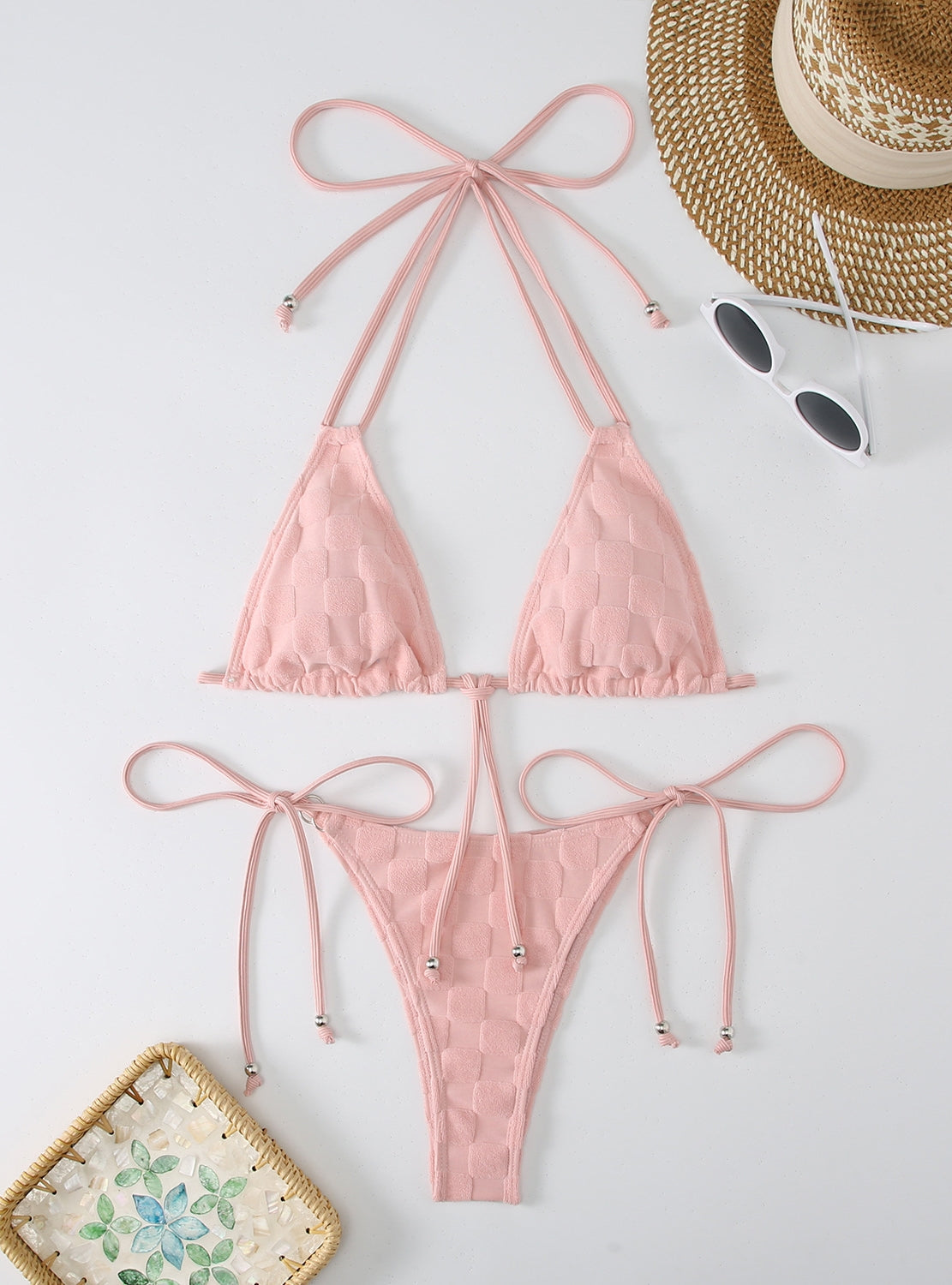 Bikini triangular con cuerda larga dividida