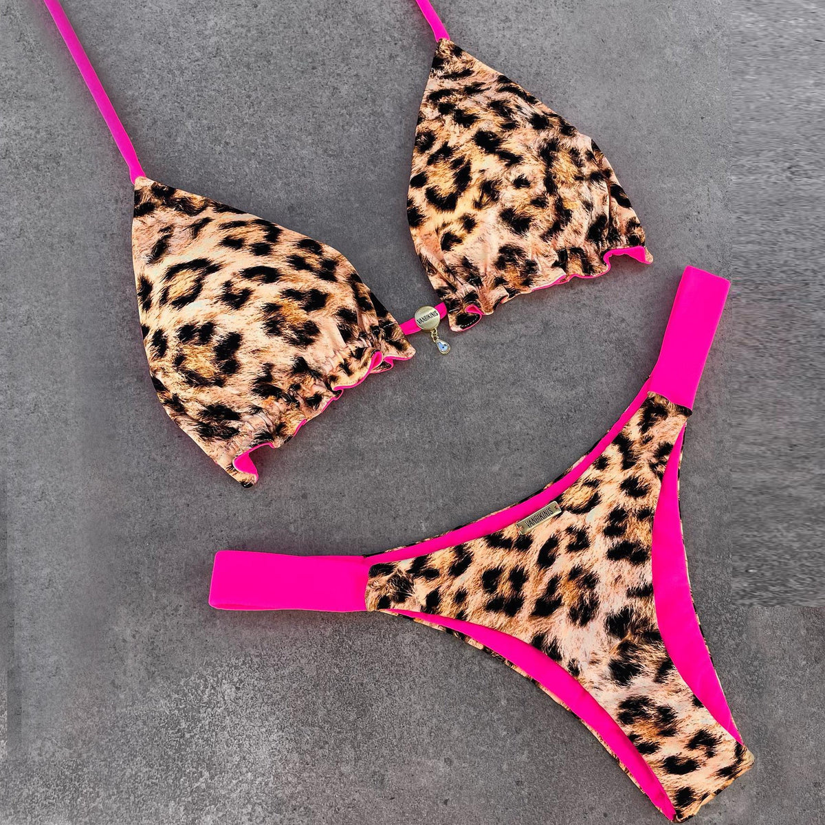 Bikini con bloques de color y estampado de leopardo 