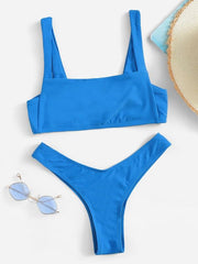 Conjunto de bikini de pierna alta con trenzas azules de moda