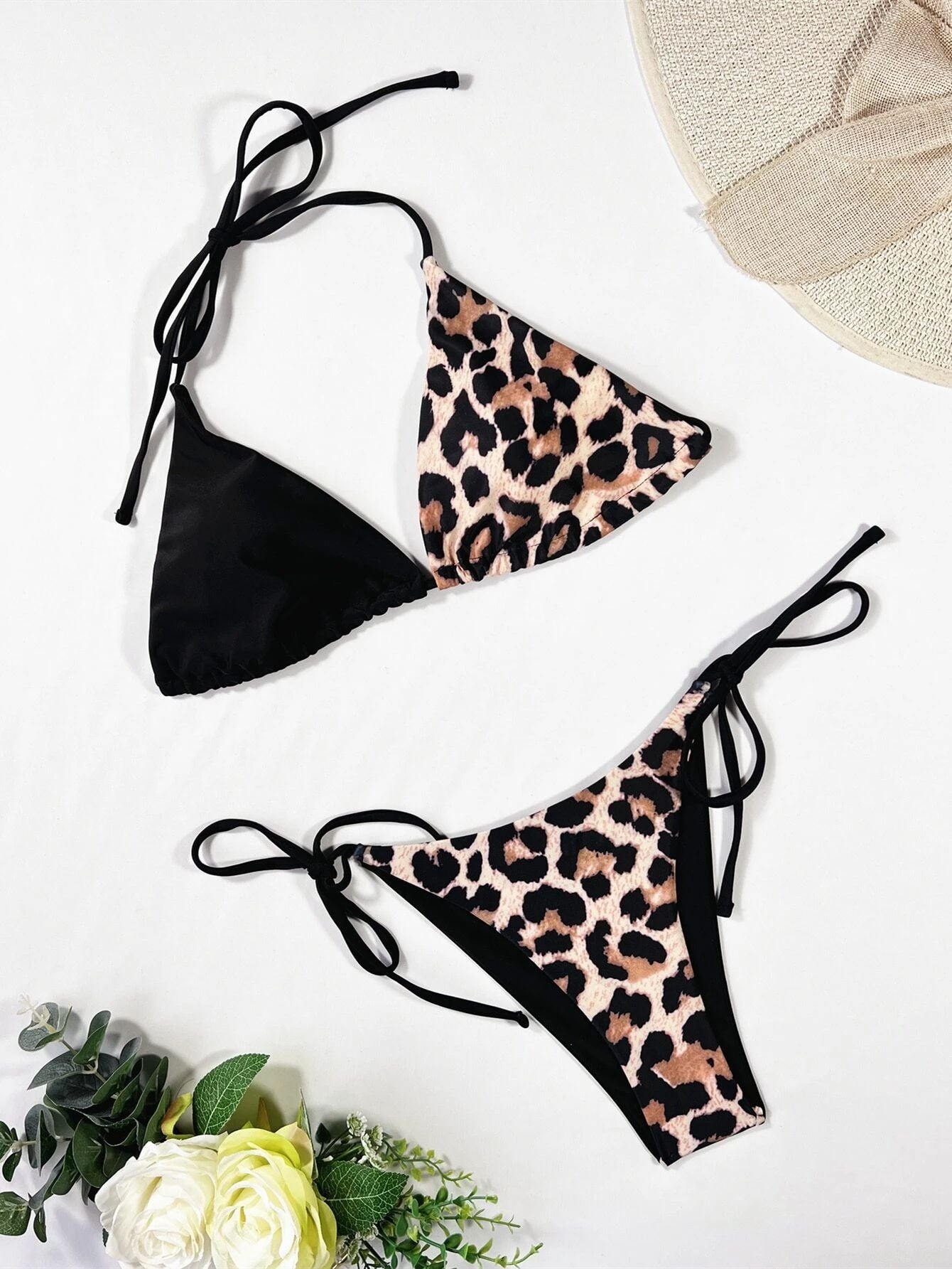 Neckholder-Bikini mit Leopardenmuster