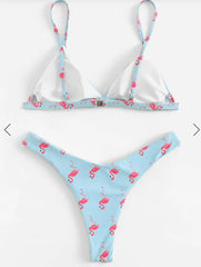 Modisches gepolstertes Tanga-Bikini-Set mit Flamingo-Print