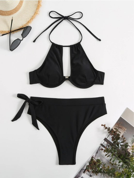 Einfarbiger Bikini mit hoher Taille und Raffung