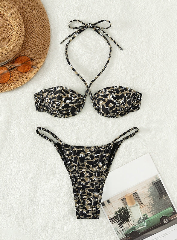 Traje de baño de leopardo con placa de acero de bikini