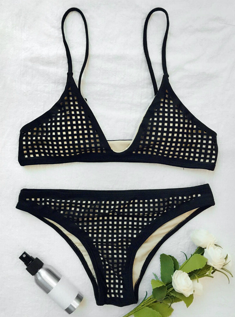 Conjunto de bikini con parte superior e inferior de bikini con corte láser cuadrado