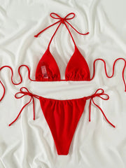 Roter zweiteiliger Bikini