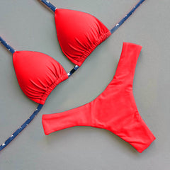 Conjunto de bikini de lunares con contraste de color personalizado