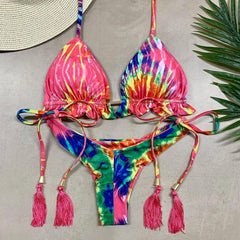 Bikini hawaiano con flecos y estampado floral 