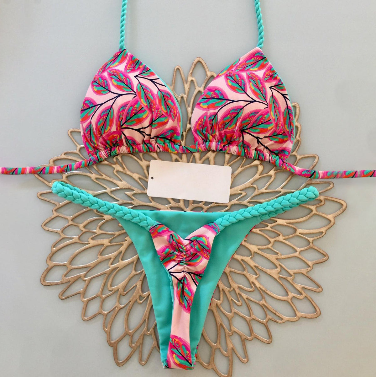 Zweiteiliger Bikini-Badeanzug im Urlaubsstil mit Trägern und Blumenmuster 