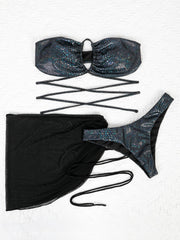 Conjunto de tres bikinis con cordones